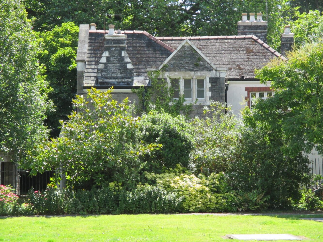 Roath Park House in the sunshine July 2015