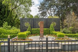 Roath park memorial garden