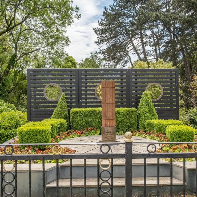 Roath park memorial garden